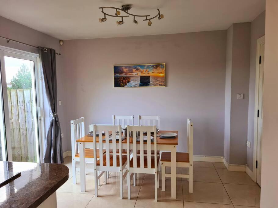 Bundoran Seaside Stays House - Wifi, Large Spacious Home Bagian luar foto