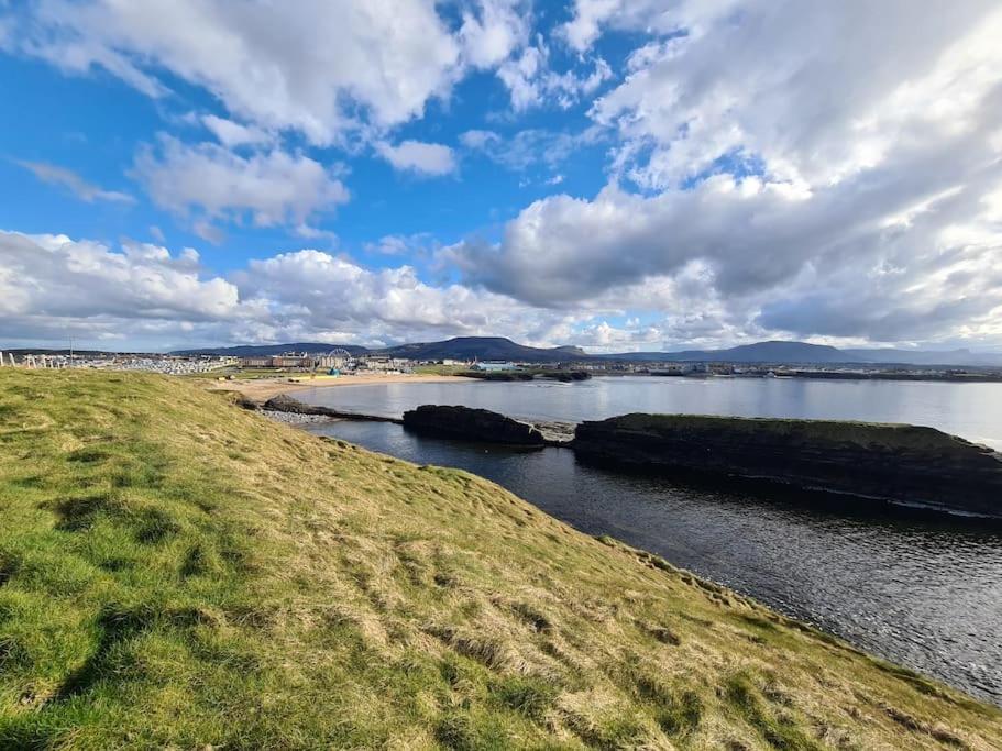 Bundoran Seaside Stays House - Wifi, Large Spacious Home Bagian luar foto