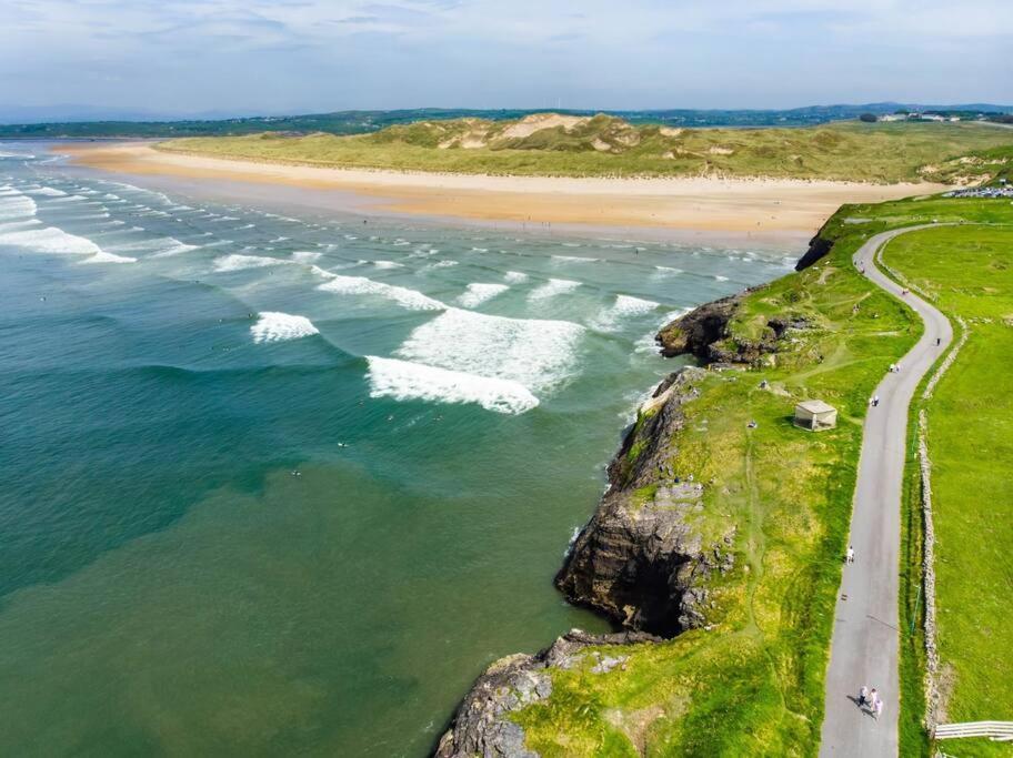 Bundoran Seaside Stays House - Wifi, Large Spacious Home Bagian luar foto